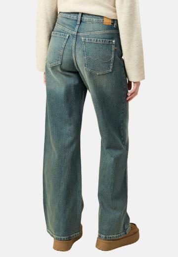 Джинсы