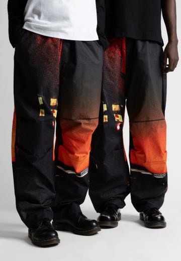 Спортивные штаны