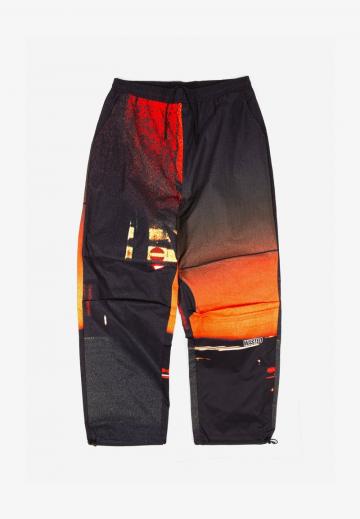 Спортивные штаны