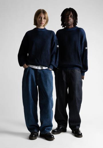 Пуловер в полоску