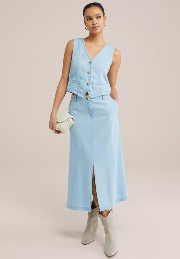 Джинсовая жилетка