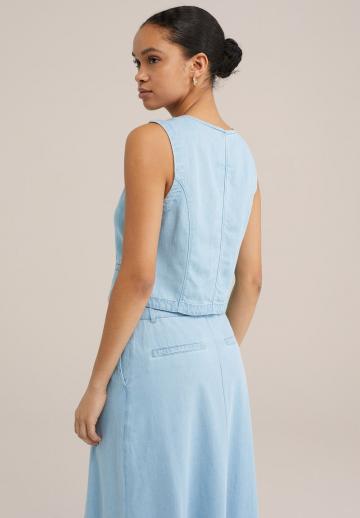 Джинсовая жилетка