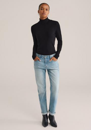 Прямые джинсы