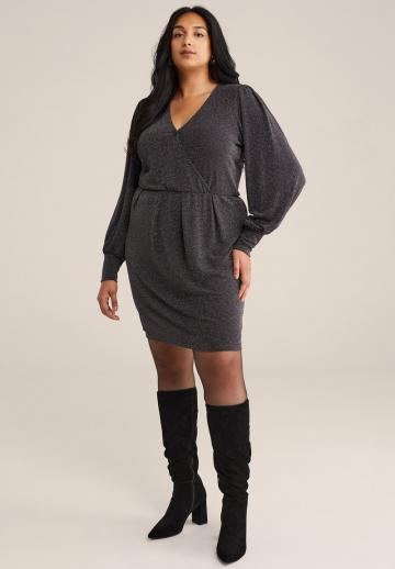 Короткое платье