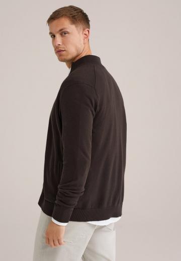 Вязаная кофта