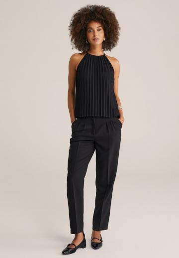 Топ на бретельках