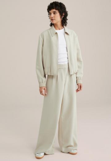 Короткая куртка