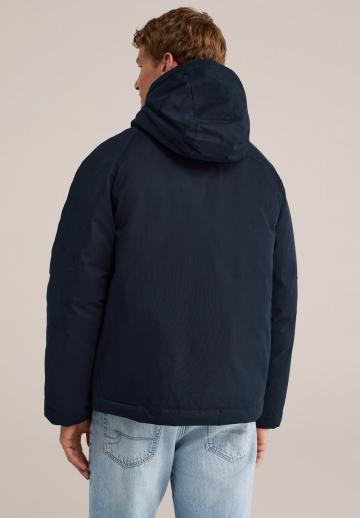 Зимняя куртка