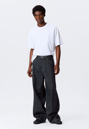 Свободные джинсы