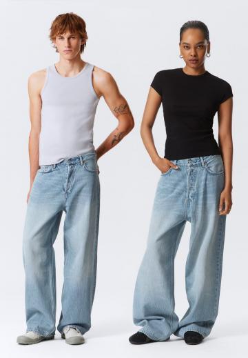 Свободные джинсы