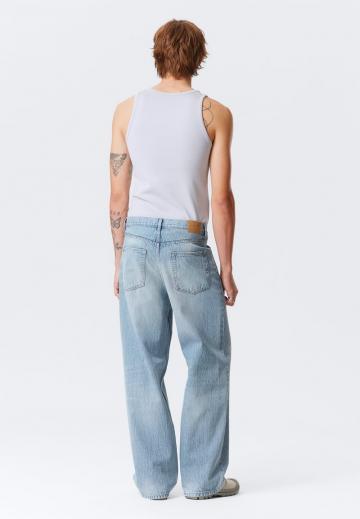 Свободные джинсы