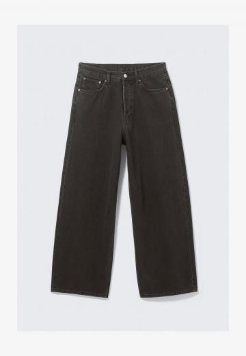 Свободные джинсы