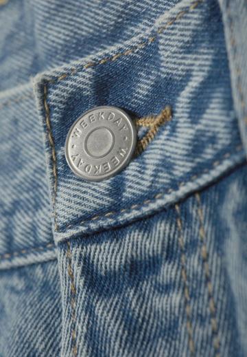 Свободные джинсы