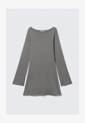 Короткое платье