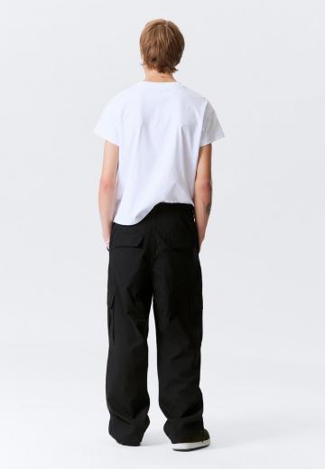 Брюки с накладными карманами