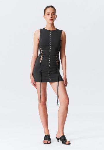 Короткое платье