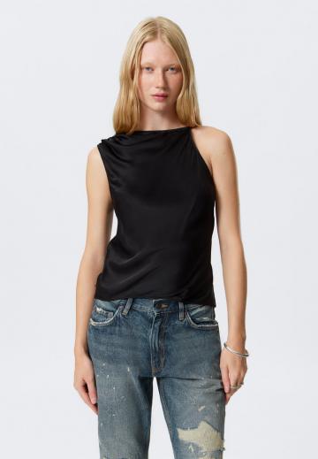 Блузка без рукавов