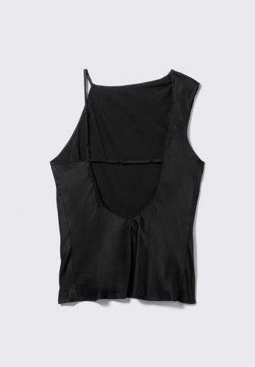 Блузка без рукавов