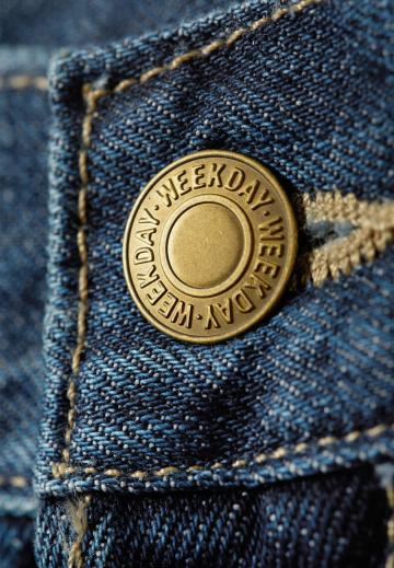 Прямые джинсы