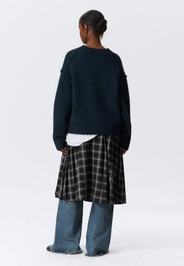 Вязаный жилет