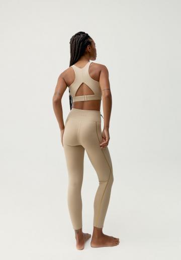 Спортивный бюстгальтер