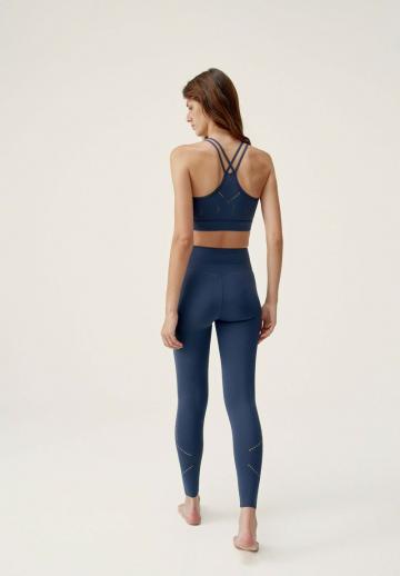 Спортивный бюстгальтер