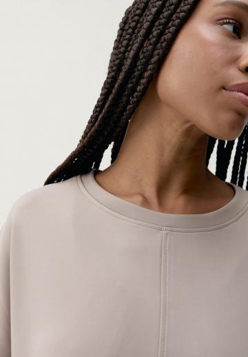 Спортивная толстовка