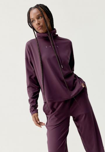 Спортивная толстовка