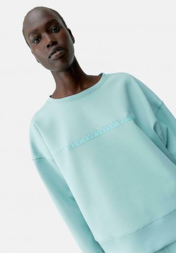 Спортивная толстовка