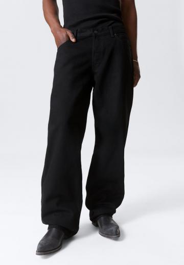 Свободные джинсы