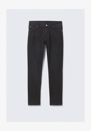 Узкие джинсы