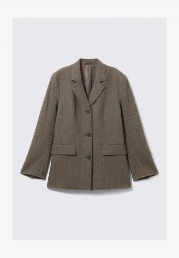 Короткое пальто