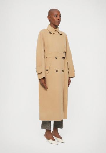 Шерстяное пальто