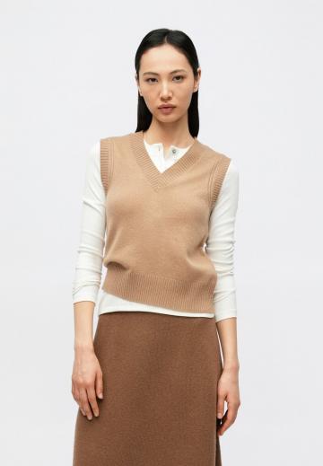 Пуловер без рукавов