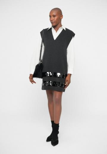 Короткое платье