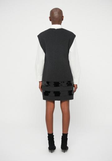 Короткое платье