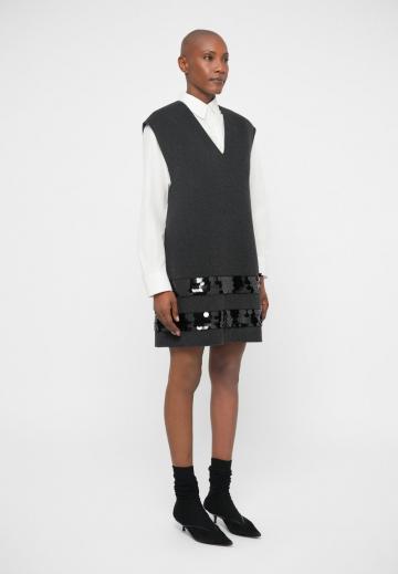 Короткое платье