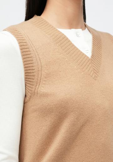 Пуловер без рукавов