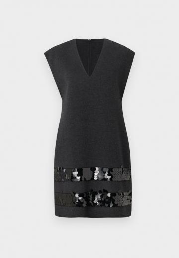 Короткое платье