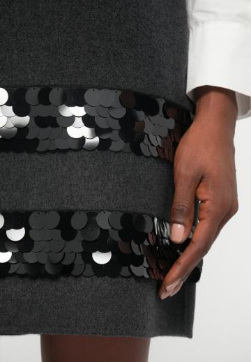 Короткое платье