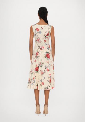 Пляжное платье