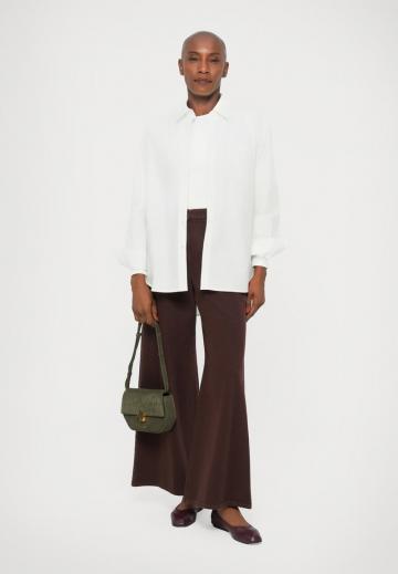 Свободные джинсы