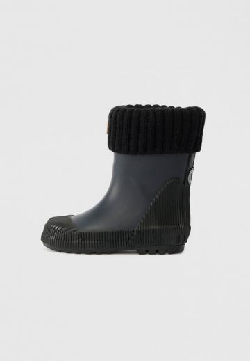 Резиновые сапоги