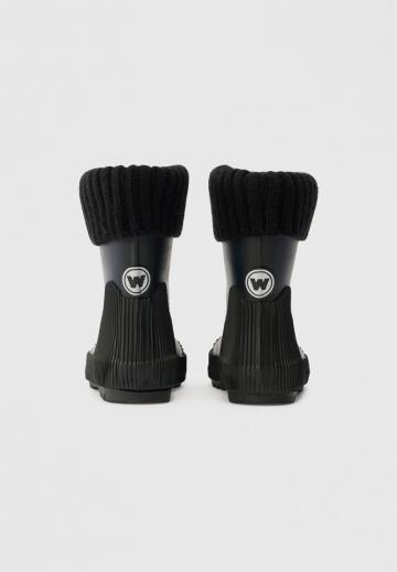 Резиновые сапоги