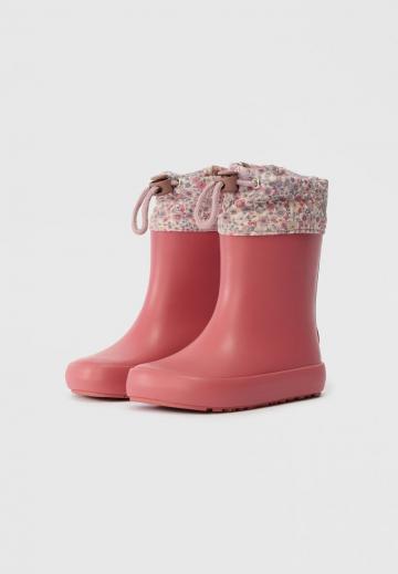 Резиновые сапоги