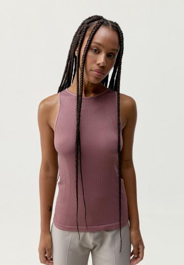 Спортивный топ