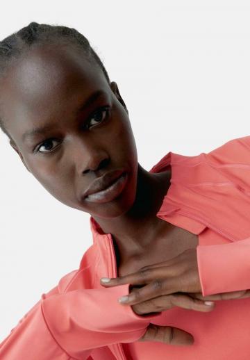 Спортивная куртка