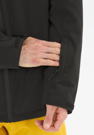 Сноубордическая куртка