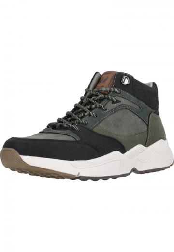 Походные ботинки