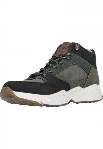 Походные ботинки